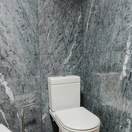 Apartmán Elegant Riverfront Flat | Pool & Sports By Host Wise Valbom (Gondomar)