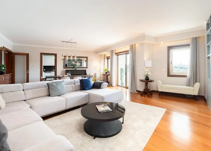 Elegant Riverfront Flat | Pool & Sports By Host Wise Lejlighed Valbom (Gondomar)